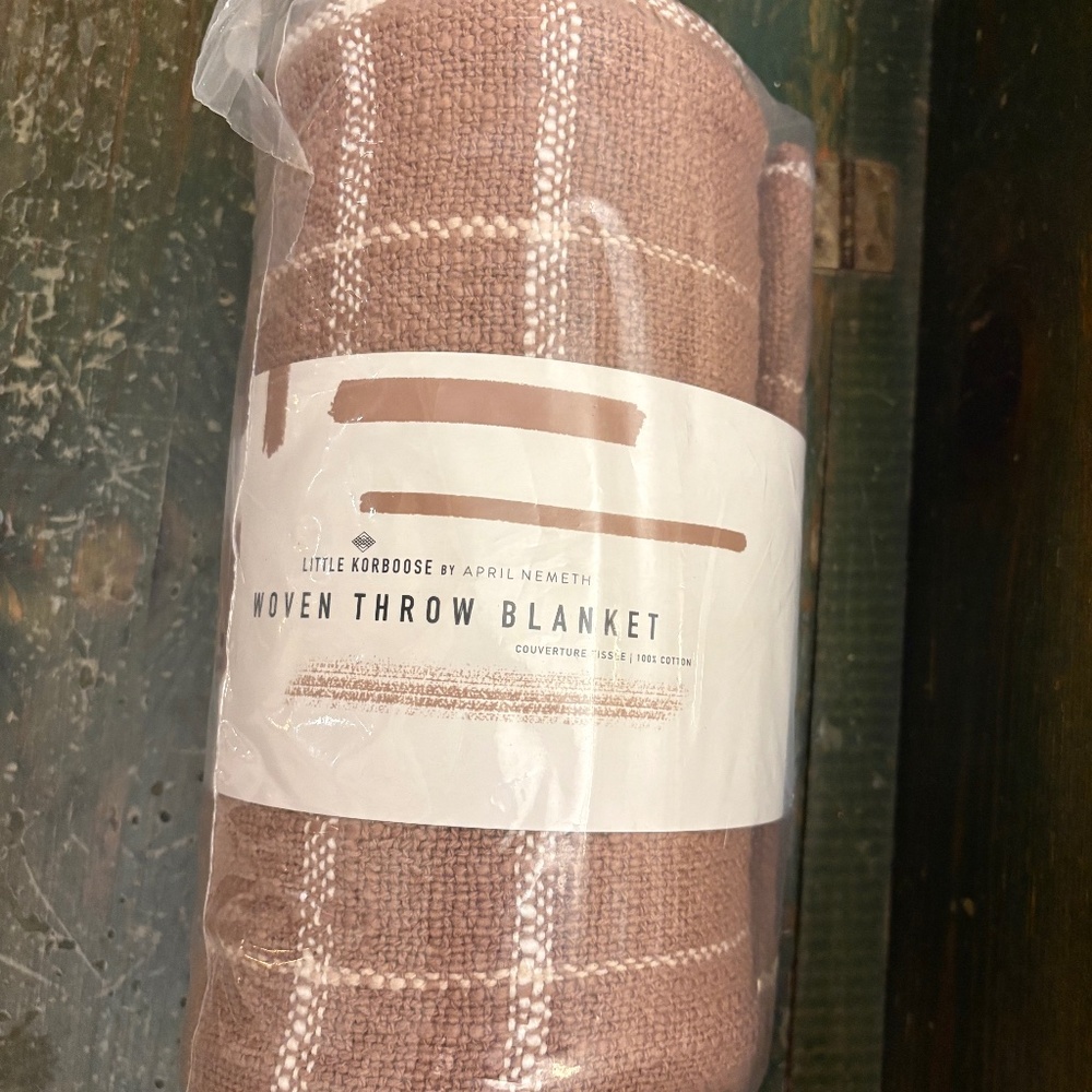 Little Korboose Woven Throw Blanket